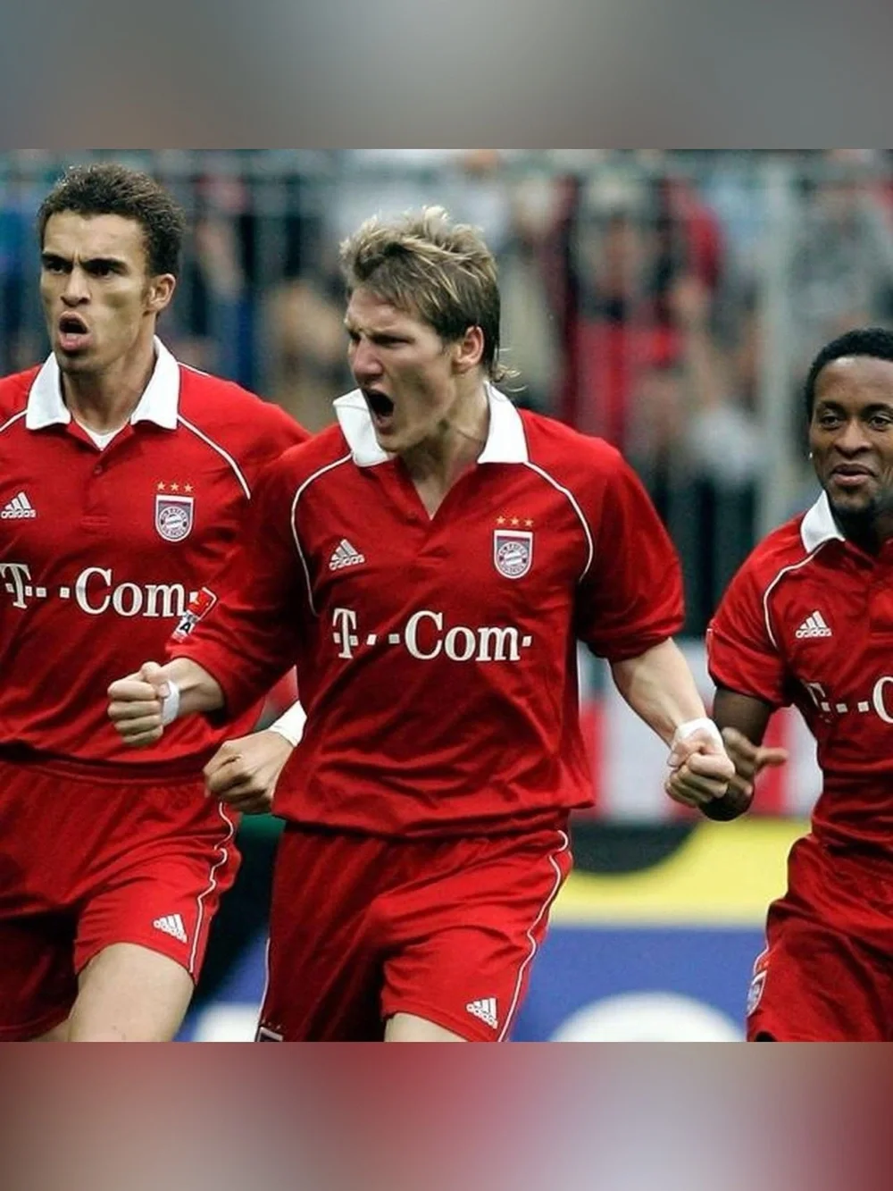 Bayern Munich Schweinsteiger 2005 06 home jersey